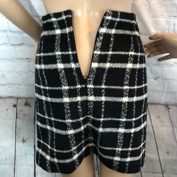 Romeo & Juliet Couture Checkered Mini Skirt M NWT - Picture 7 of 8